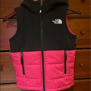 Kids North Face hood vest size 7-8
